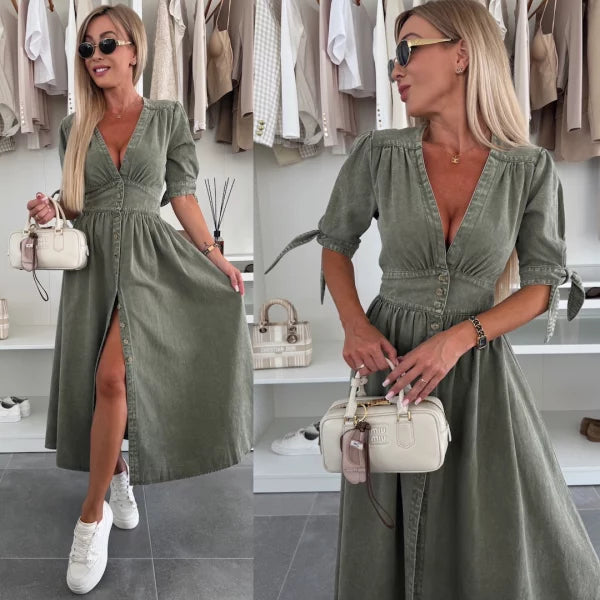 Ivanka™️ – Un'abito in denim brillante per un'eleganza senza tempo!